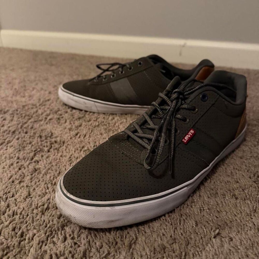 Levi-s Men's Grey and Black Trainers